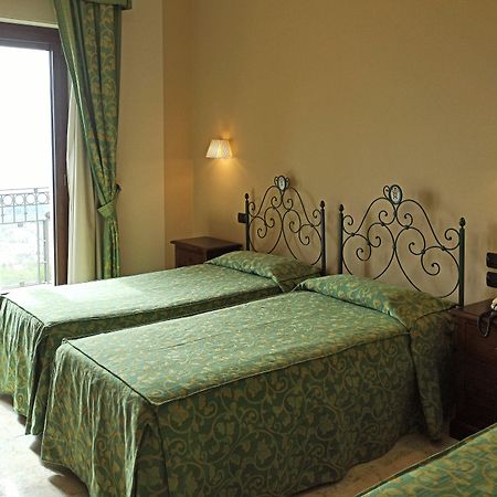 Hotel Primavera Dell'Etna Zafferana Etnea Dış mekan fotoğraf