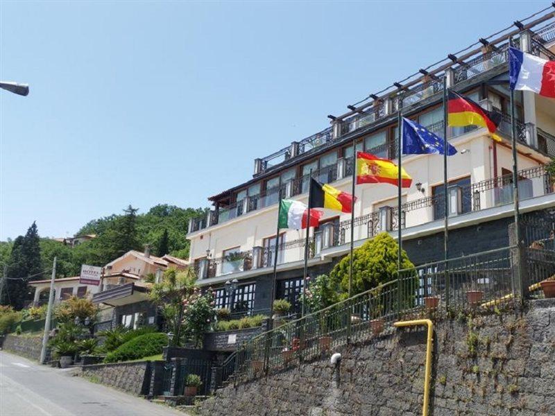 Hotel Primavera Dell'Etna Zafferana Etnea Dış mekan fotoğraf
