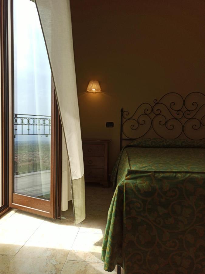 Hotel Primavera Dell'Etna Zafferana Etnea Dış mekan fotoğraf