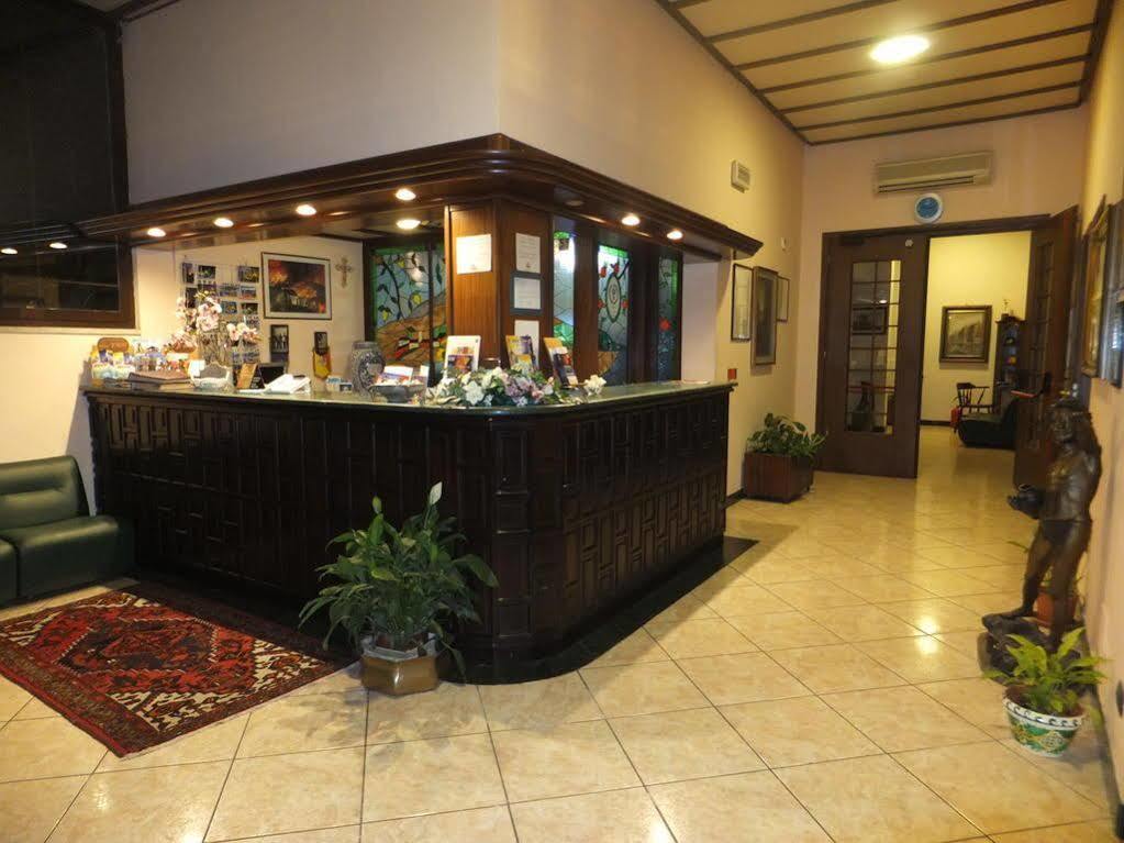 Hotel Primavera Dell'Etna Zafferana Etnea Dış mekan fotoğraf