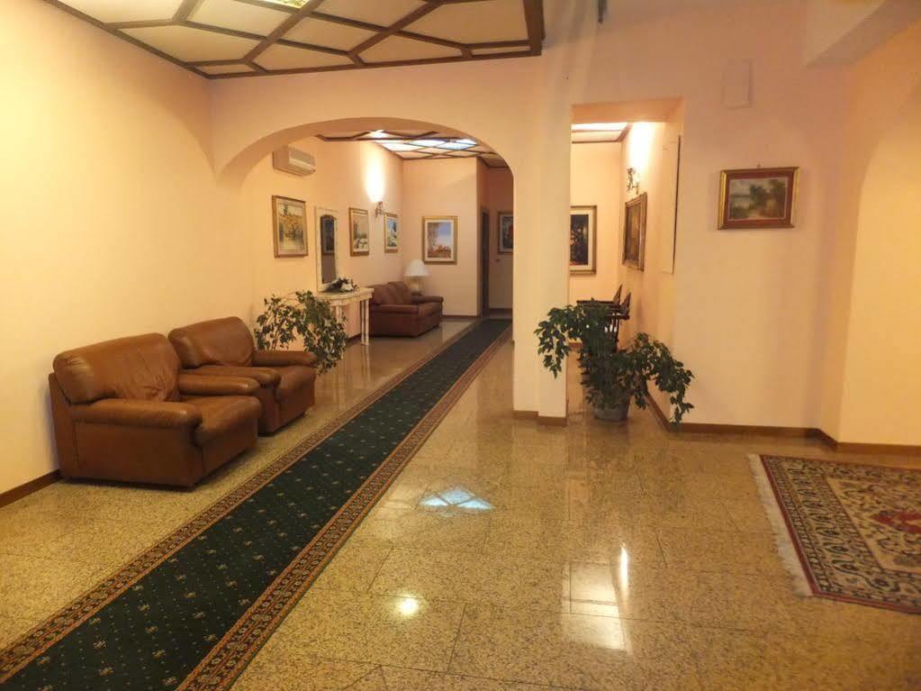Hotel Primavera Dell'Etna Zafferana Etnea Dış mekan fotoğraf