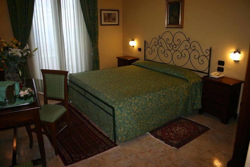 Hotel Primavera Dell'Etna Zafferana Etnea Dış mekan fotoğraf