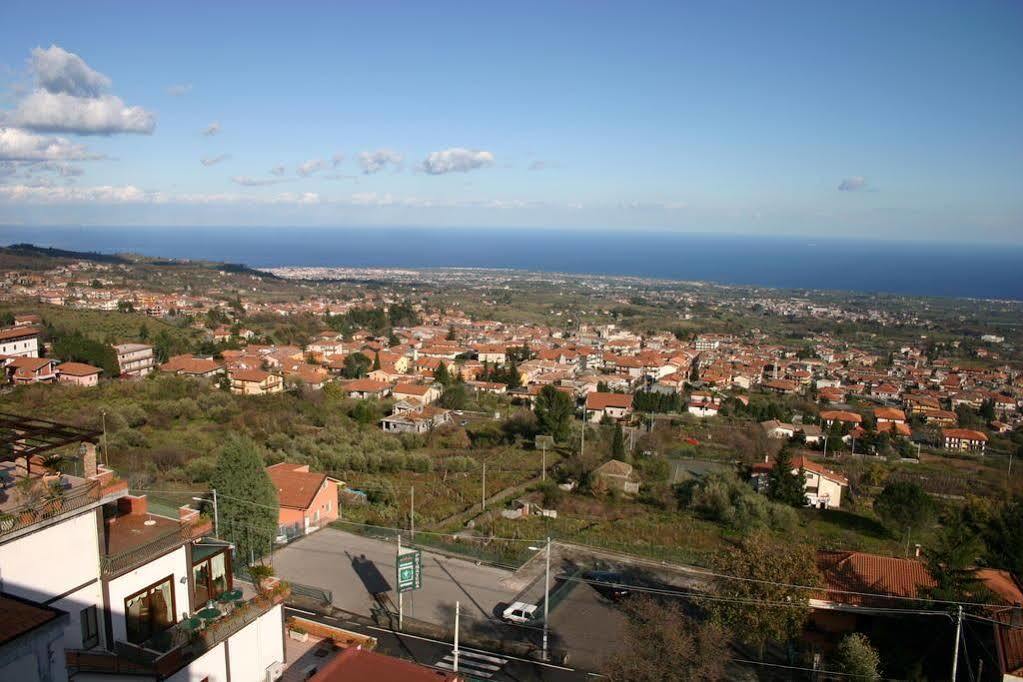 Hotel Primavera Dell'Etna Zafferana Etnea Dış mekan fotoğraf