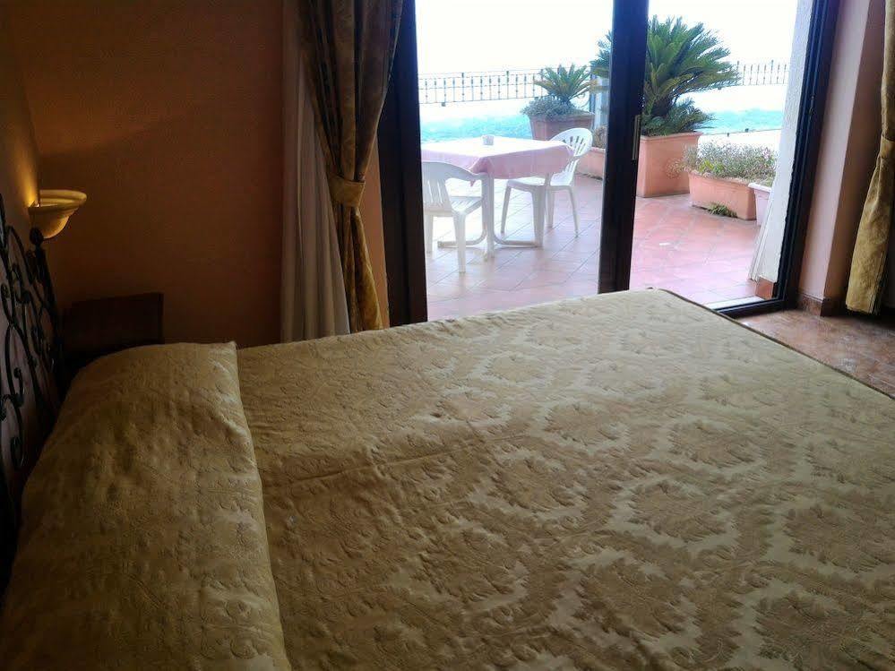 Hotel Primavera Dell'Etna Zafferana Etnea Dış mekan fotoğraf